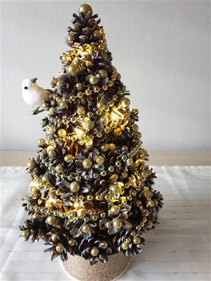Grote foto kerstbomen met kegels diversen kerst