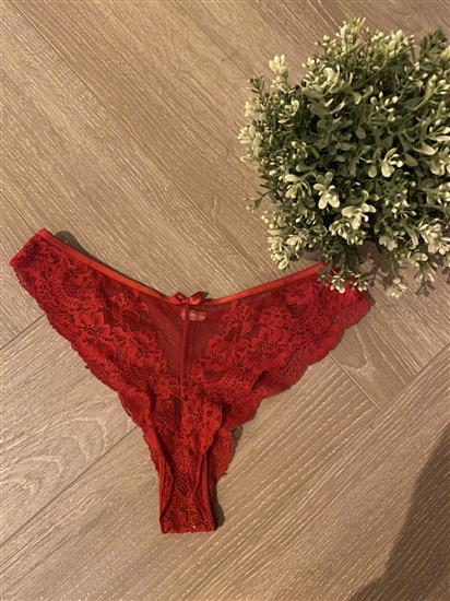 Grote foto rode kanten gebruikte slip erotiek lingerie overige