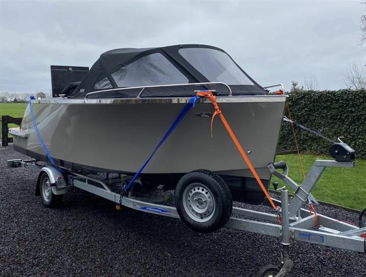 Grote foto tendersloep lifestyle 616 bj 2022 trailer watersport en boten sloepen