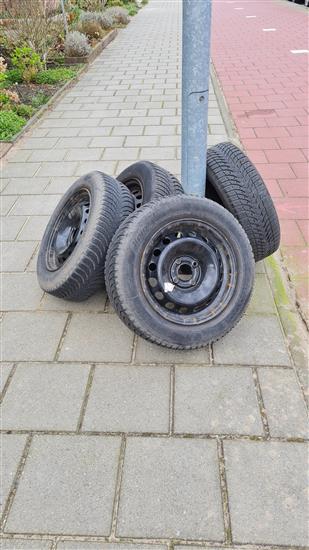 Grote foto winterbanden velgen 14 175 65 banden auto onderdelen banden en velgen