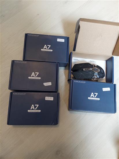 Grote foto verschillende muizen computers en software muizen en joysticks