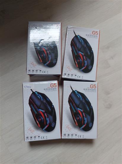 Grote foto verschillende muizen computers en software muizen en joysticks