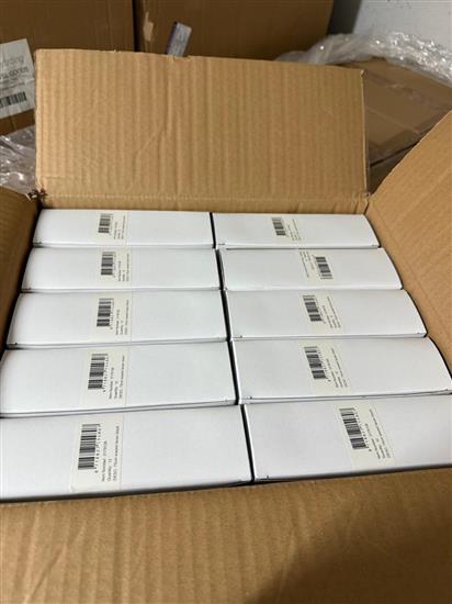 Grote foto partij 10.560 verpakkingen blokker schoenveters partijhandel partijgoederen