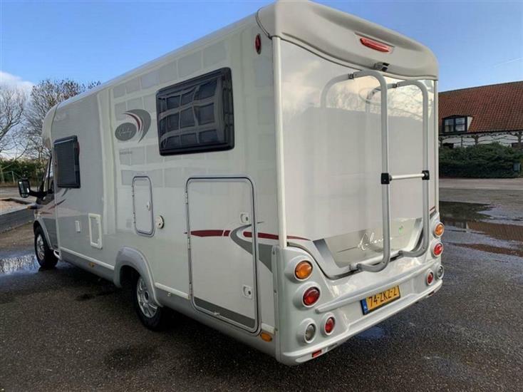 Grote foto lmc 654 g ti breezer ford transit caravans en kamperen campers