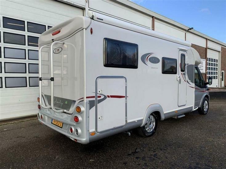 Grote foto lmc 654 g ti breezer ford transit caravans en kamperen campers